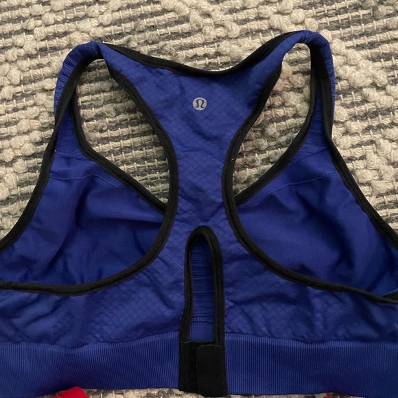 Lululemon sports bras - Picture 4 of 8